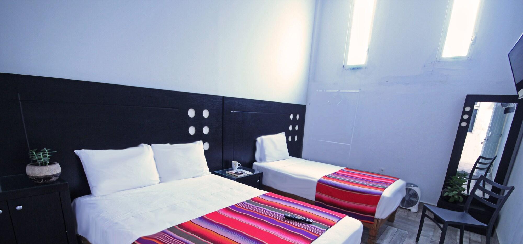 Hotel Del Refugio Guadalajara Bagian luar foto