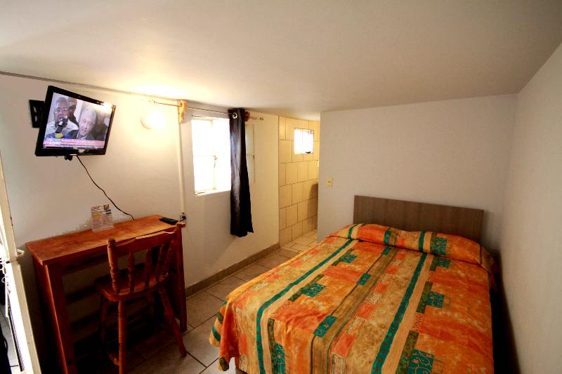 Hotel Del Refugio Guadalajara Bagian luar foto
